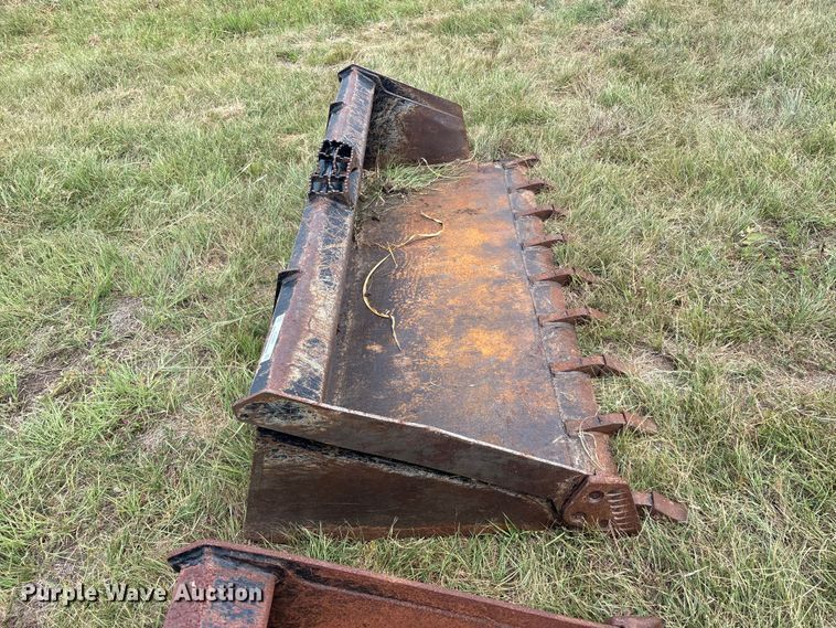 image for item EU5829 Kubota skid steer bucket