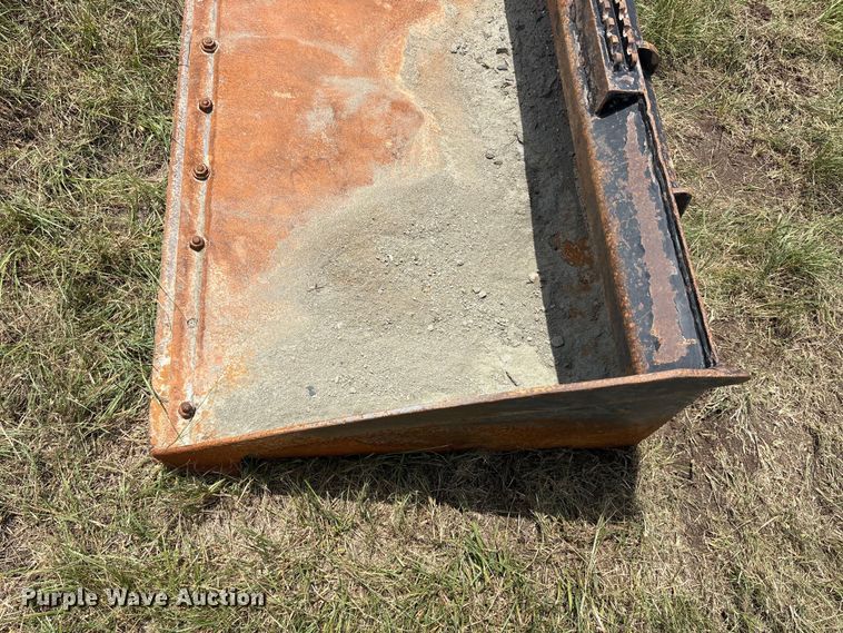 image for item EU5830 skid steer bucket