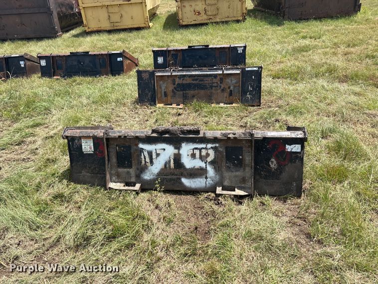image for item EU5831 skid steer bucket