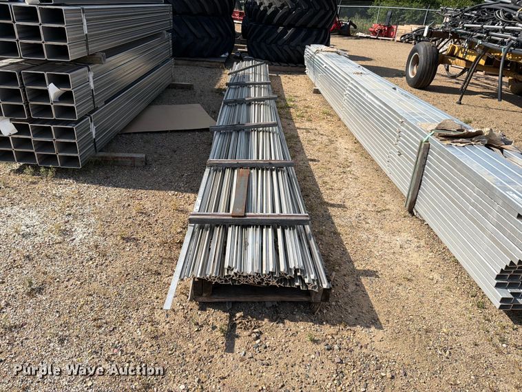 image for item EU5836 (100) pieces of aluminum t metal