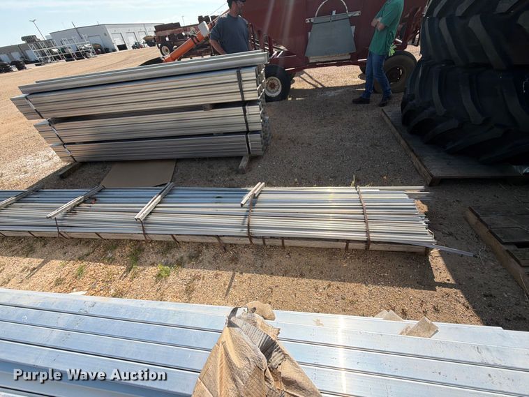image for item EU5836 (100) pieces of aluminum t metal