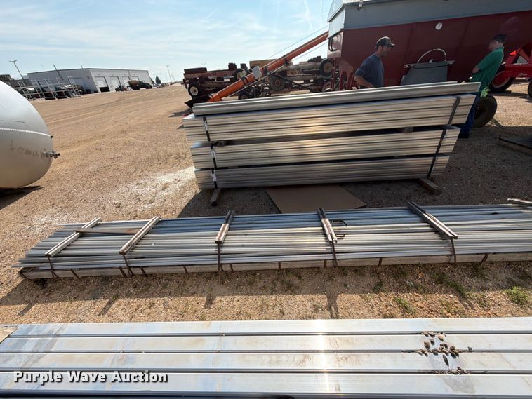 image for item EU5836 (100) pieces of aluminum t metal