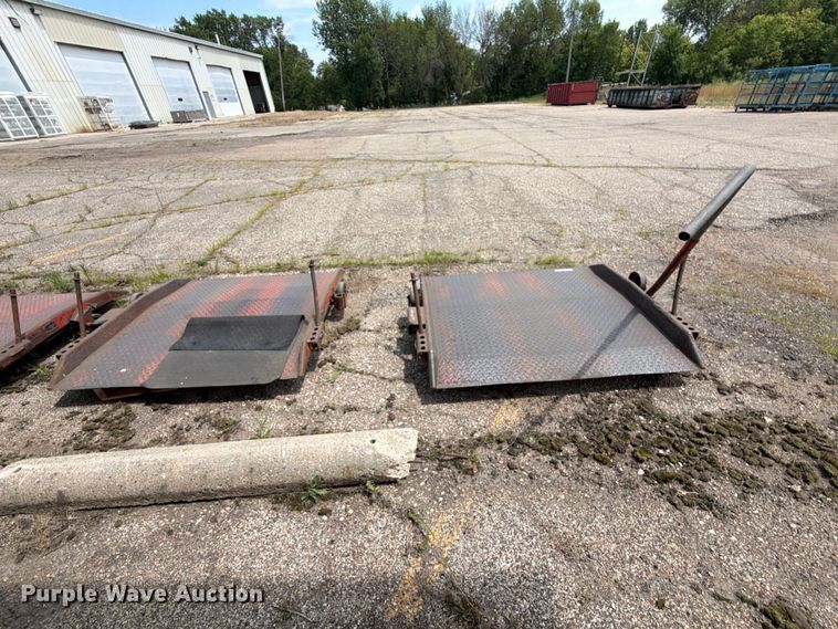 image for item EU5874 Woodfard mfg portable loading dock ramps