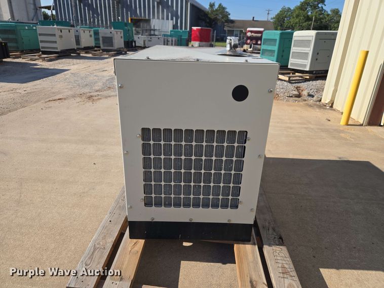 image for item EW0470 Cummins GGMB-1408153 generator