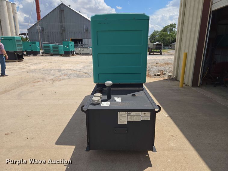 image for item EW0472 Cummins C35 D6 generator