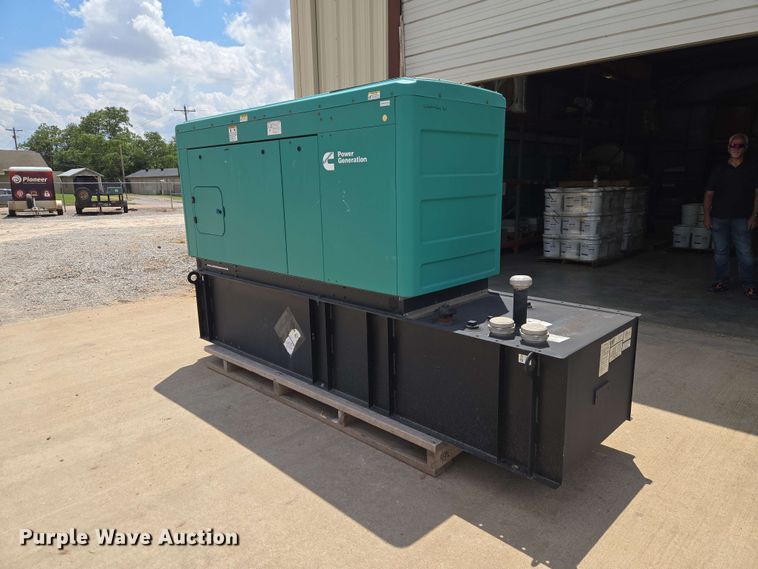 image for item EW0472 Cummins C35 D6 generator