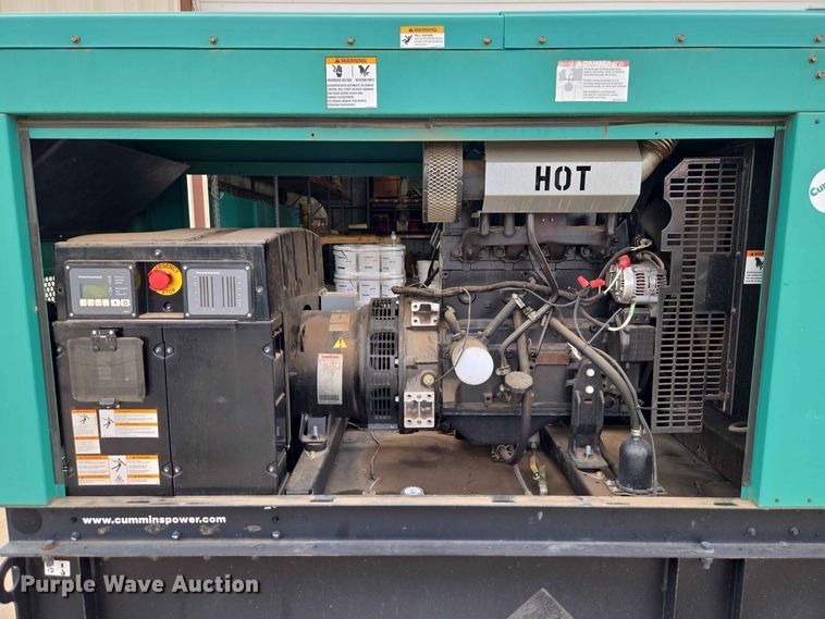 image for item EW0472 Cummins C35 D6 generator