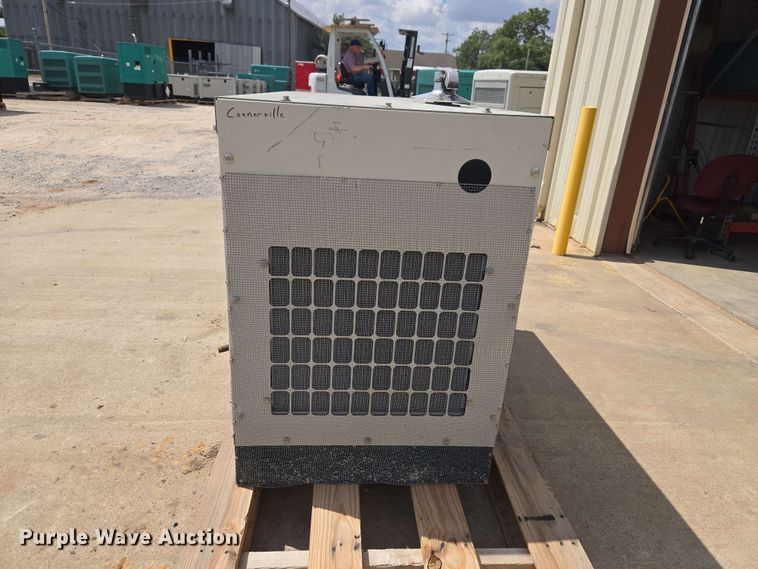 image for item EW0475 Cummins GGMB-1405534 generator