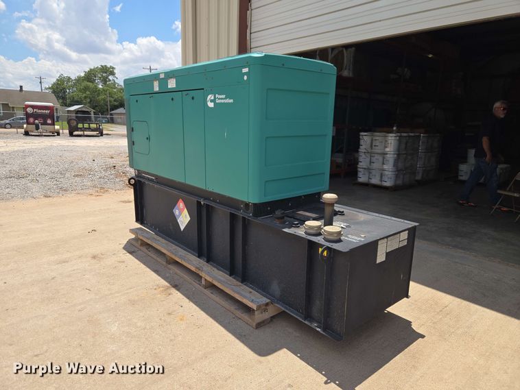 image for item EW0482 Cummins C35 D6 generator