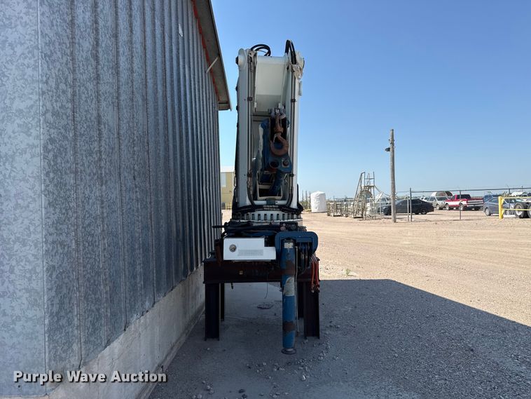 image for item EW4022 2001 Gormagh 28000-E3 truck mounted crane