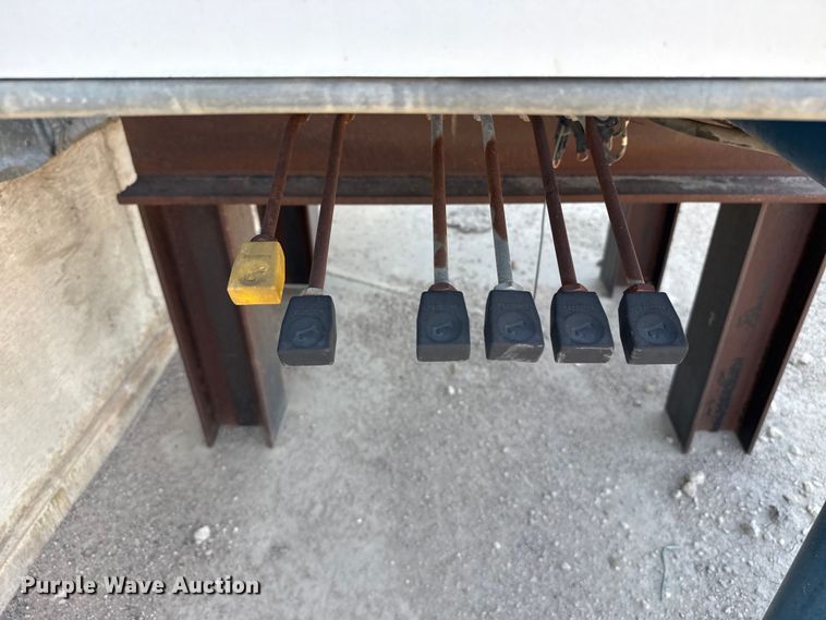 image for item EW4022 2001 Gormagh 28000-E3 truck mounted crane