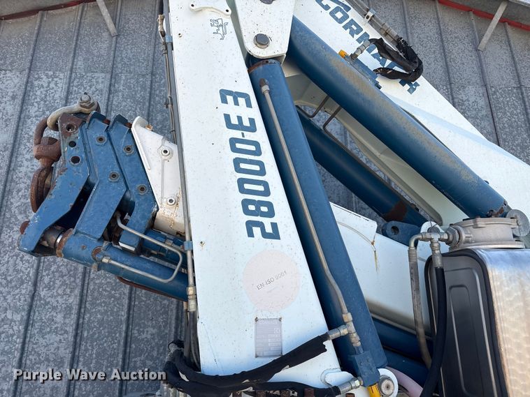 image for item EW4022 2001 Gormagh 28000-E3 truck mounted crane