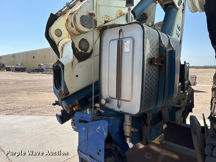 image for item EW4023 2008 Gormagh 38000-E6 truck mounted crane