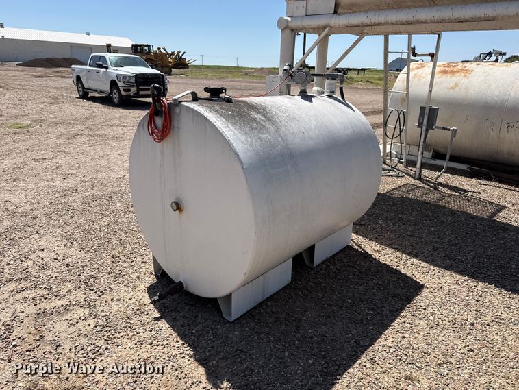 image for item EW4066 Fuel tank