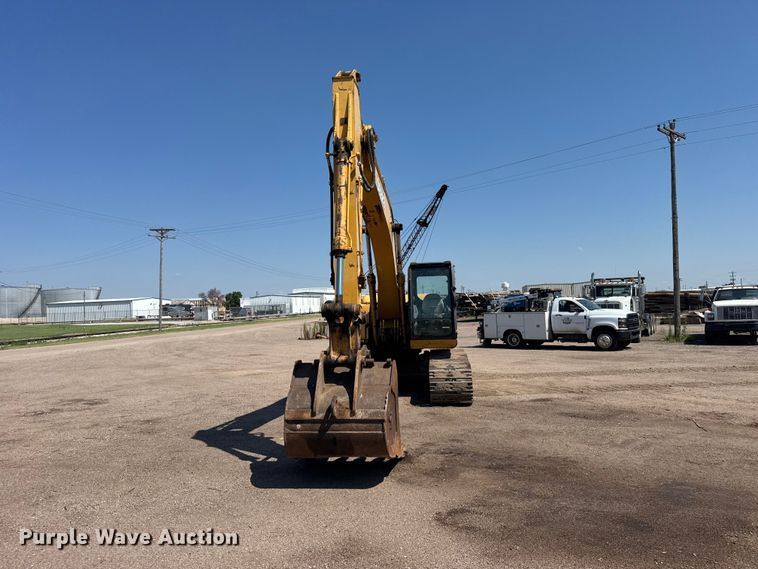 image for item EW4964 2004 John Deere 200C LC excavator