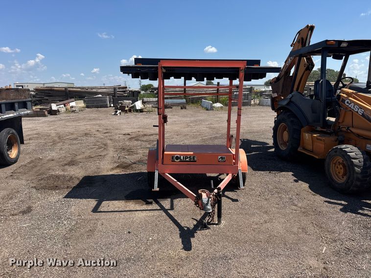 image for item EW4966 Eclipse 96SE253LS arrow board trailer