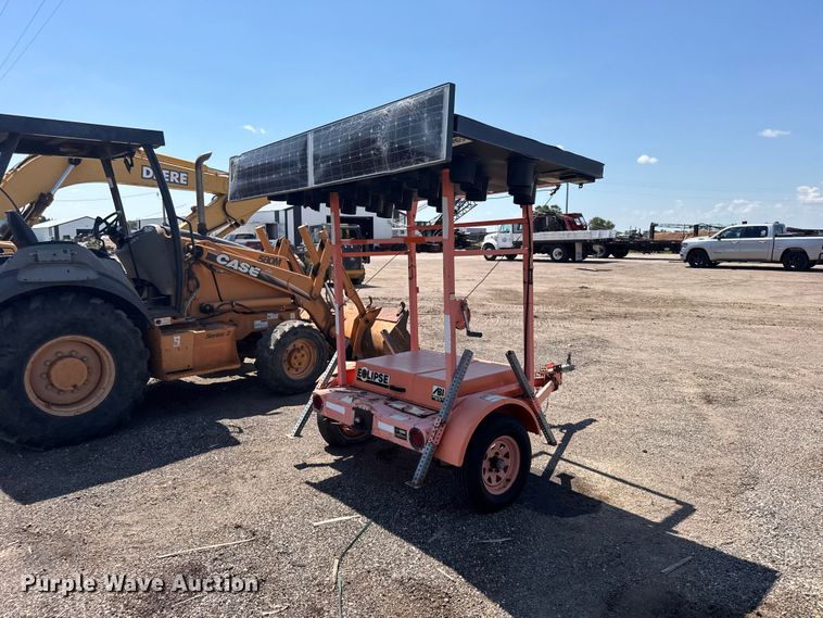 image for item EW4966 Eclipse 96SE253LS arrow board trailer