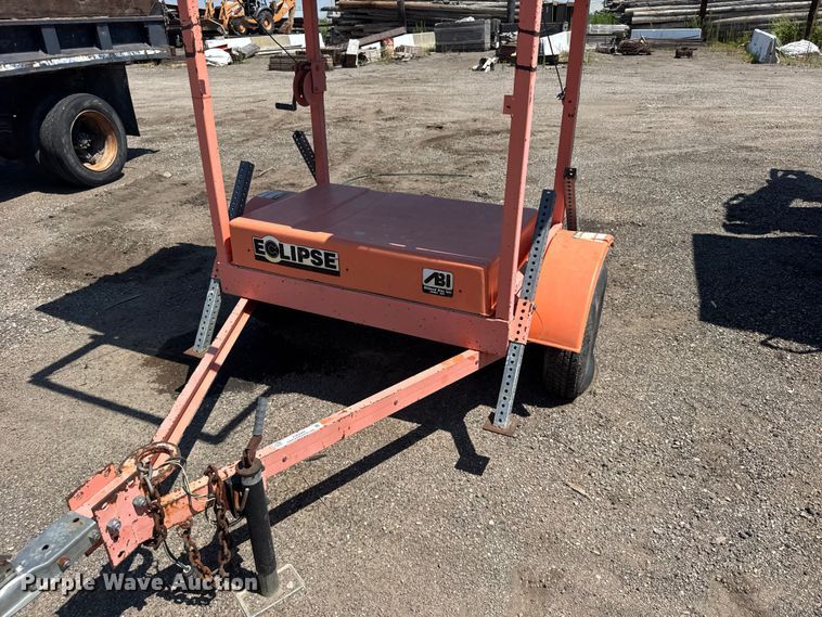 image for item EW4966 Eclipse 96SE253LS arrow board trailer
