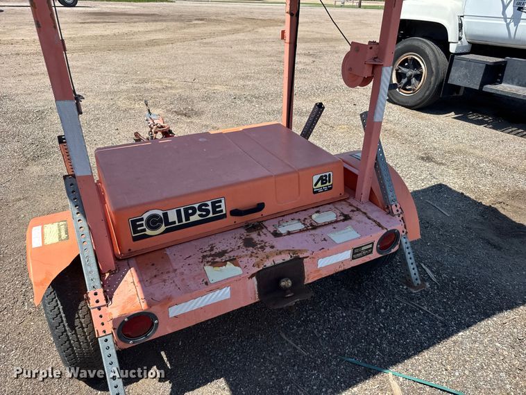 image for item EW4966 Eclipse 96SE253LS arrow board trailer