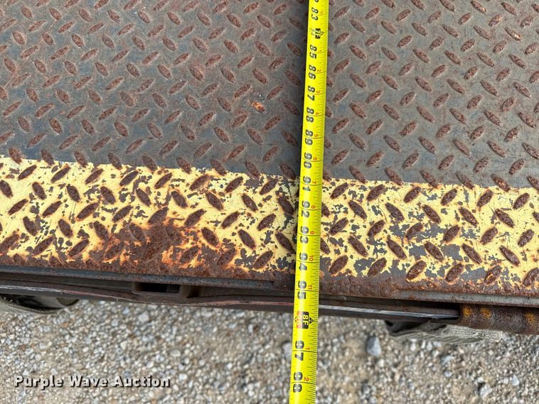 image for item EX2052 2014 Cleasby FBR-6-41 shingle conveyor bed