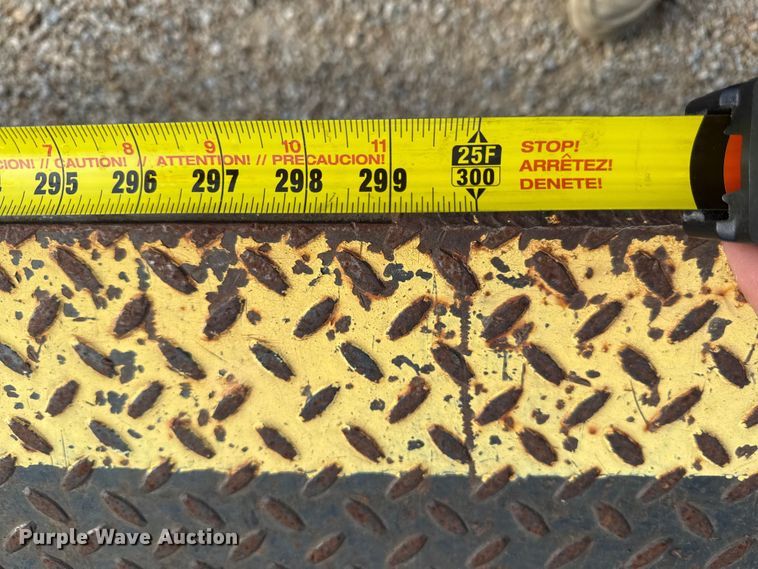 image for item EX2052 2014 Cleasby FBR-6-41 shingle conveyor bed