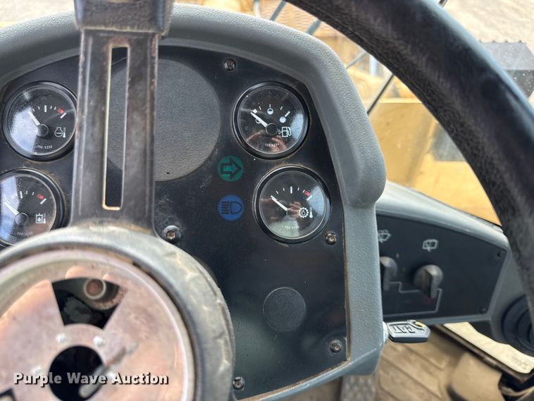 image for item EX2053 2002 Caterpillar 938G wheel loader