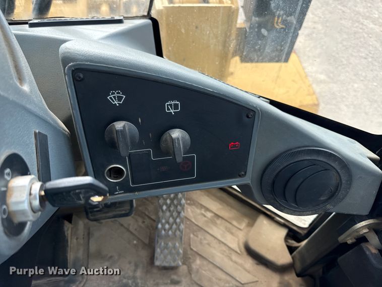 image for item EX2053 2002 Caterpillar 938G wheel loader