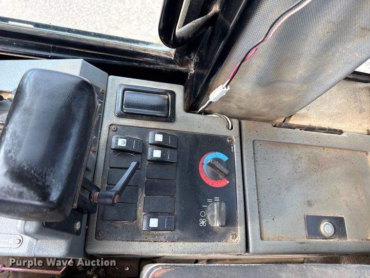 image for item EX2053 2002 Caterpillar 938G wheel loader