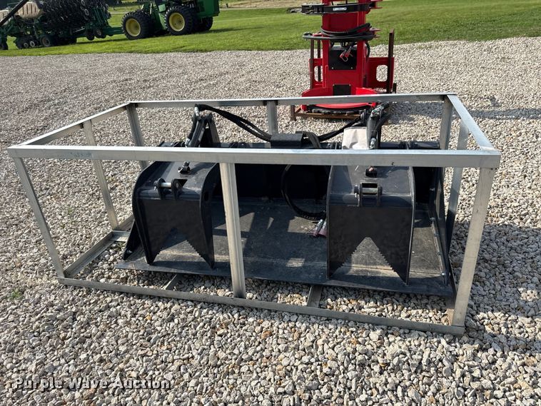 image for item EX2114 2025 LandHonor SGB-11-72W skid steer grapple bucket