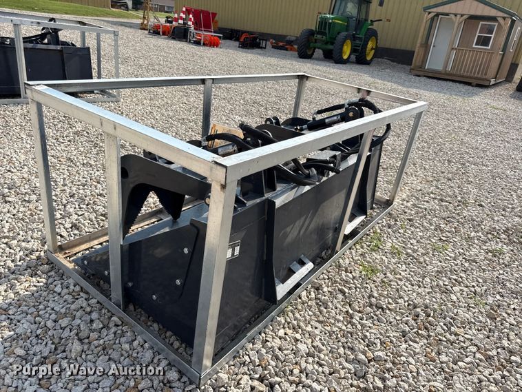 image for item EX2114 2025 LandHonor SGB-11-72W skid steer grapple bucket