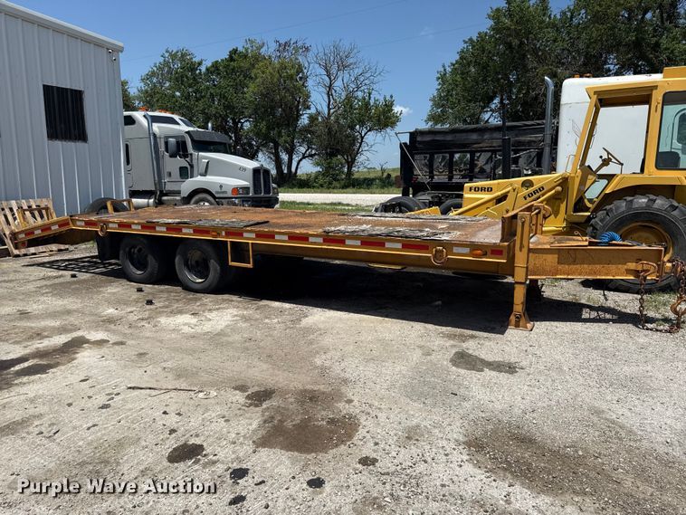 image for item EX2129 1994 AMBE Equipment trailer equipment trailer