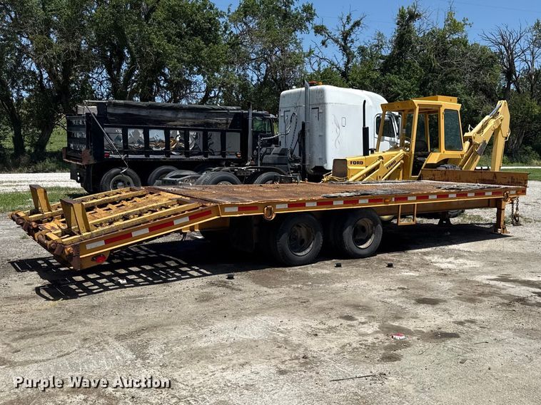 image for item EX2129 1994 AMBE Equipment trailer equipment trailer