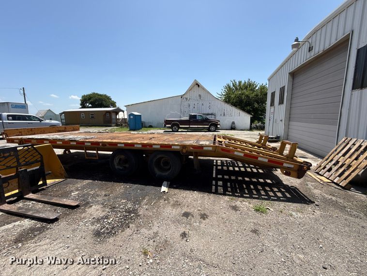 image for item EX2129 1994 AMBE Equipment trailer equipment trailer