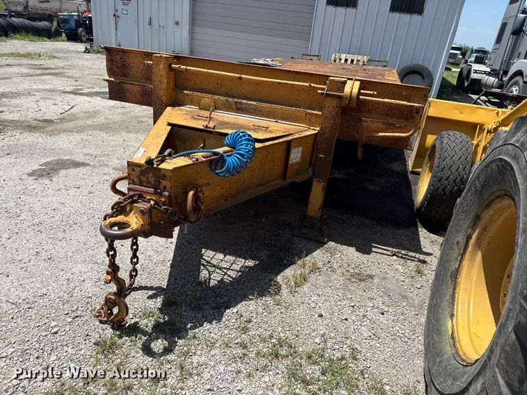 image for item EX2129 1994 AMBE Equipment trailer equipment trailer