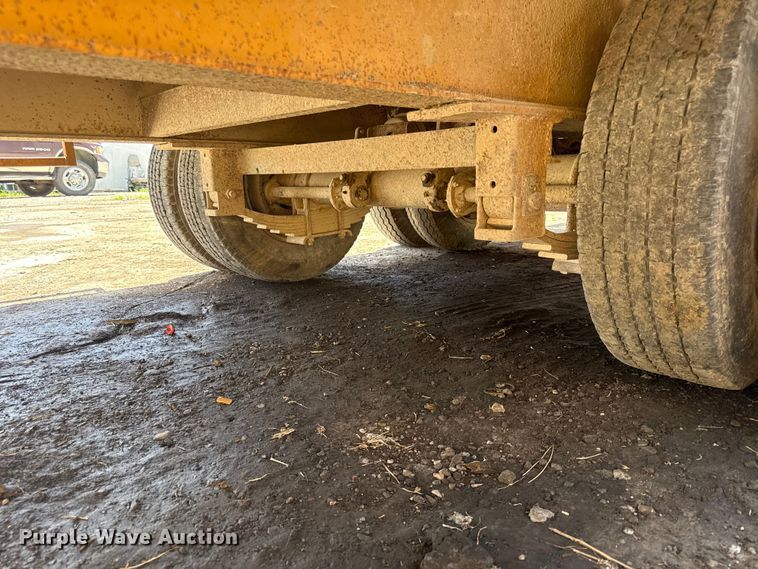 image for item EX2129 1994 AMBE Equipment trailer equipment trailer