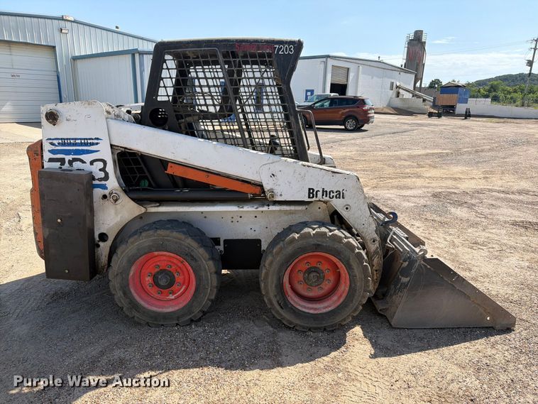 image for item EX2534 2001 Bobcat 763 skid steer loader