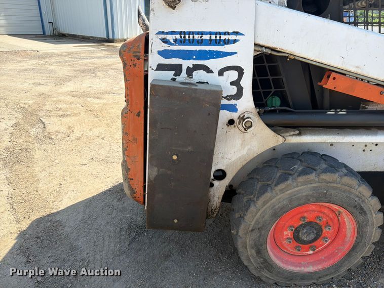image for item EX2534 2001 Bobcat 763 skid steer loader