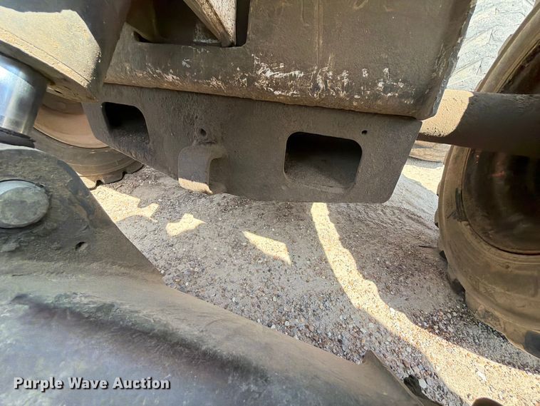 image for item EX2534 2001 Bobcat 763 skid steer loader