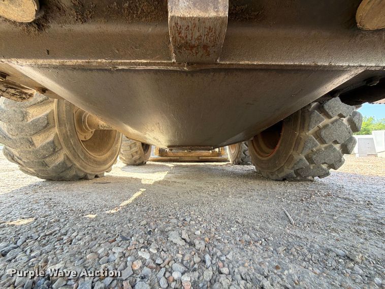 image for item EX2534 2001 Bobcat 763 skid steer loader