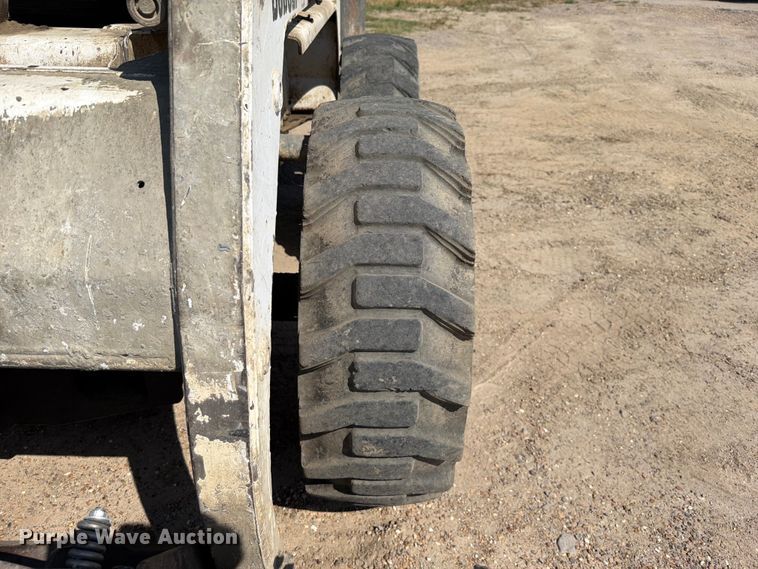 image for item EX2534 2001 Bobcat 763 skid steer loader