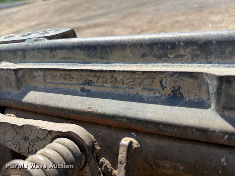 image for item EX2534 2001 Bobcat 763 skid steer loader