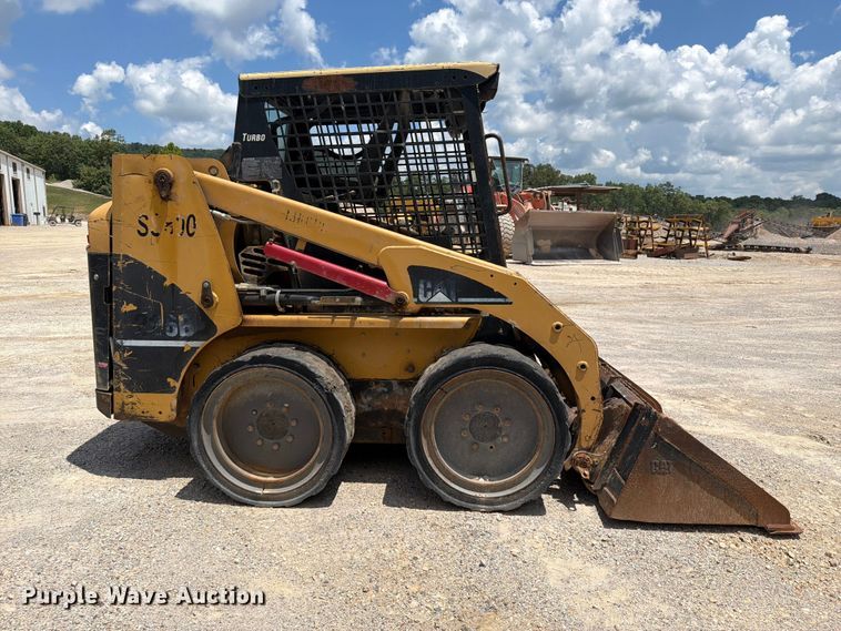 image for item EX2550 2006 Caterpillar 226B skid steer loader