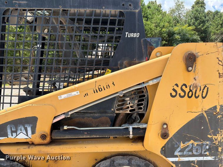 image for item EX2550 2006 Caterpillar 226B skid steer loader