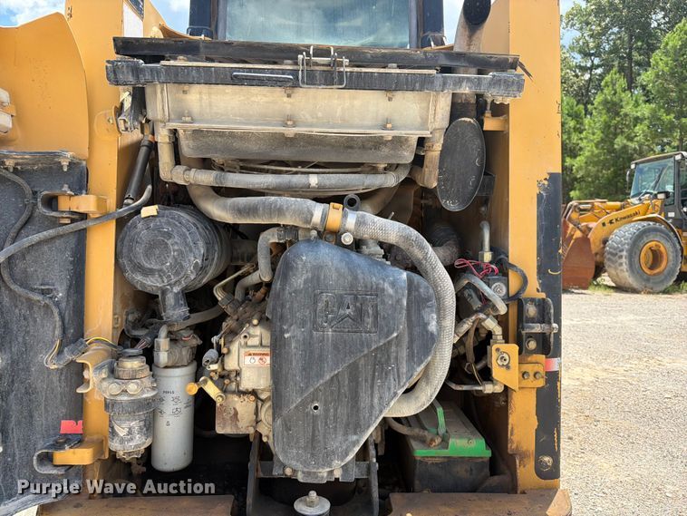 image for item EX2550 2006 Caterpillar 226B skid steer loader