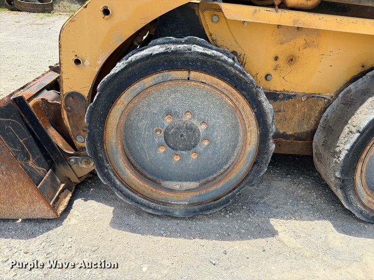 image for item EX2550 2006 Caterpillar 226B skid steer loader