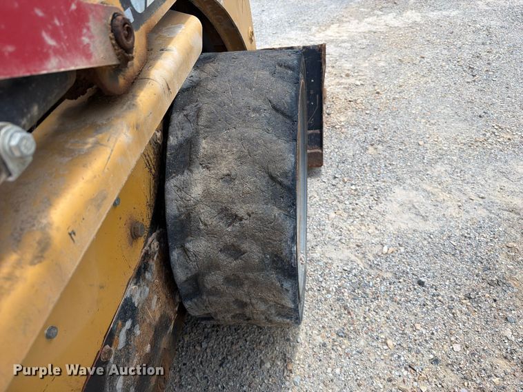 image for item EX2550 2006 Caterpillar 226B skid steer loader