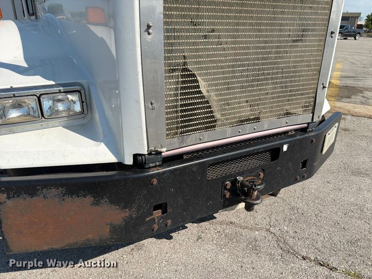 image for item EX4027 2014 Kenworth T800 semi truck