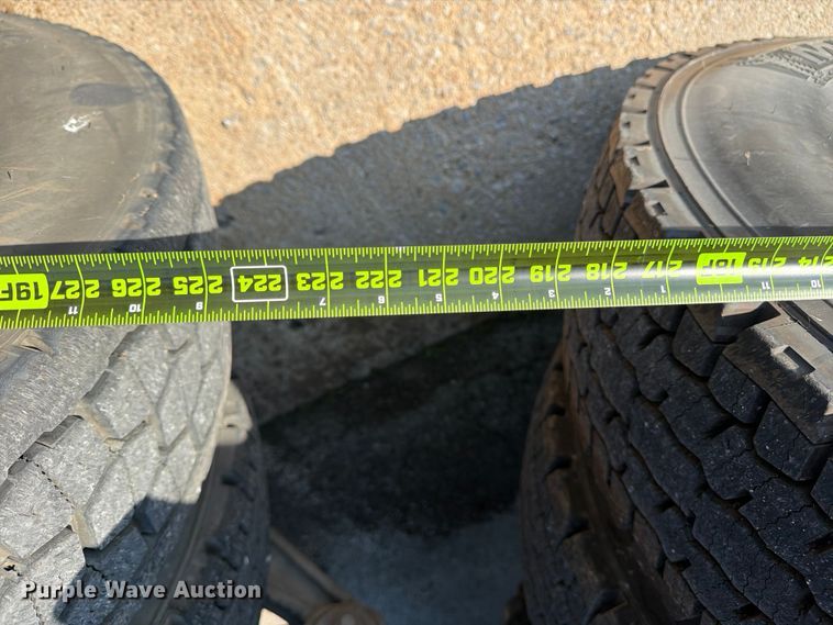 image for item EX4027 2014 Kenworth T800 semi truck