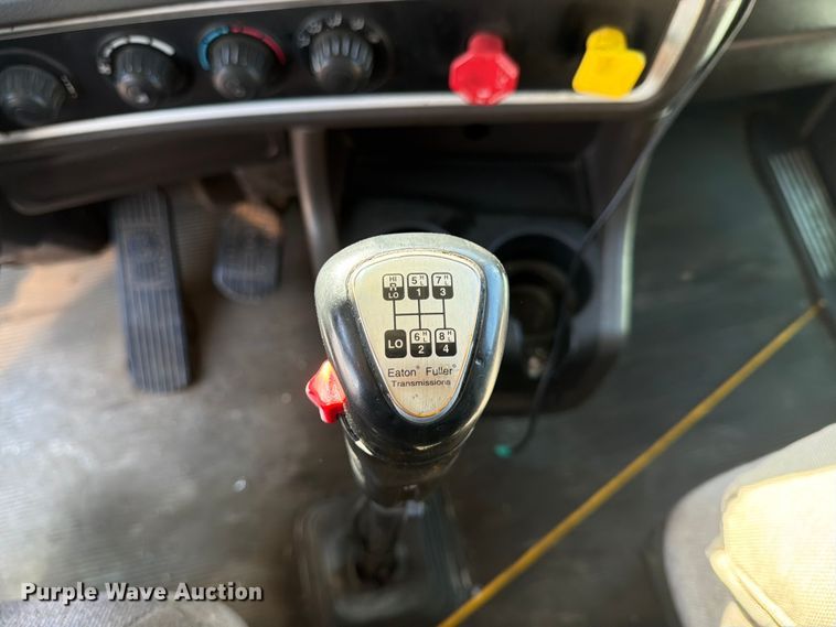 image for item EX4027 2014 Kenworth T800 semi truck