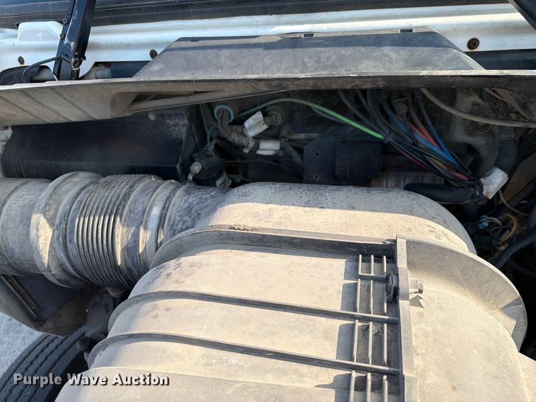 image for item EX4027 2014 Kenworth T800 semi truck
